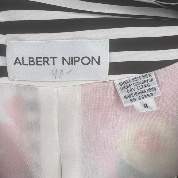 Eclectic Elegance: Albert Nipon Vintage Shift Dress - Picture 3 of 8